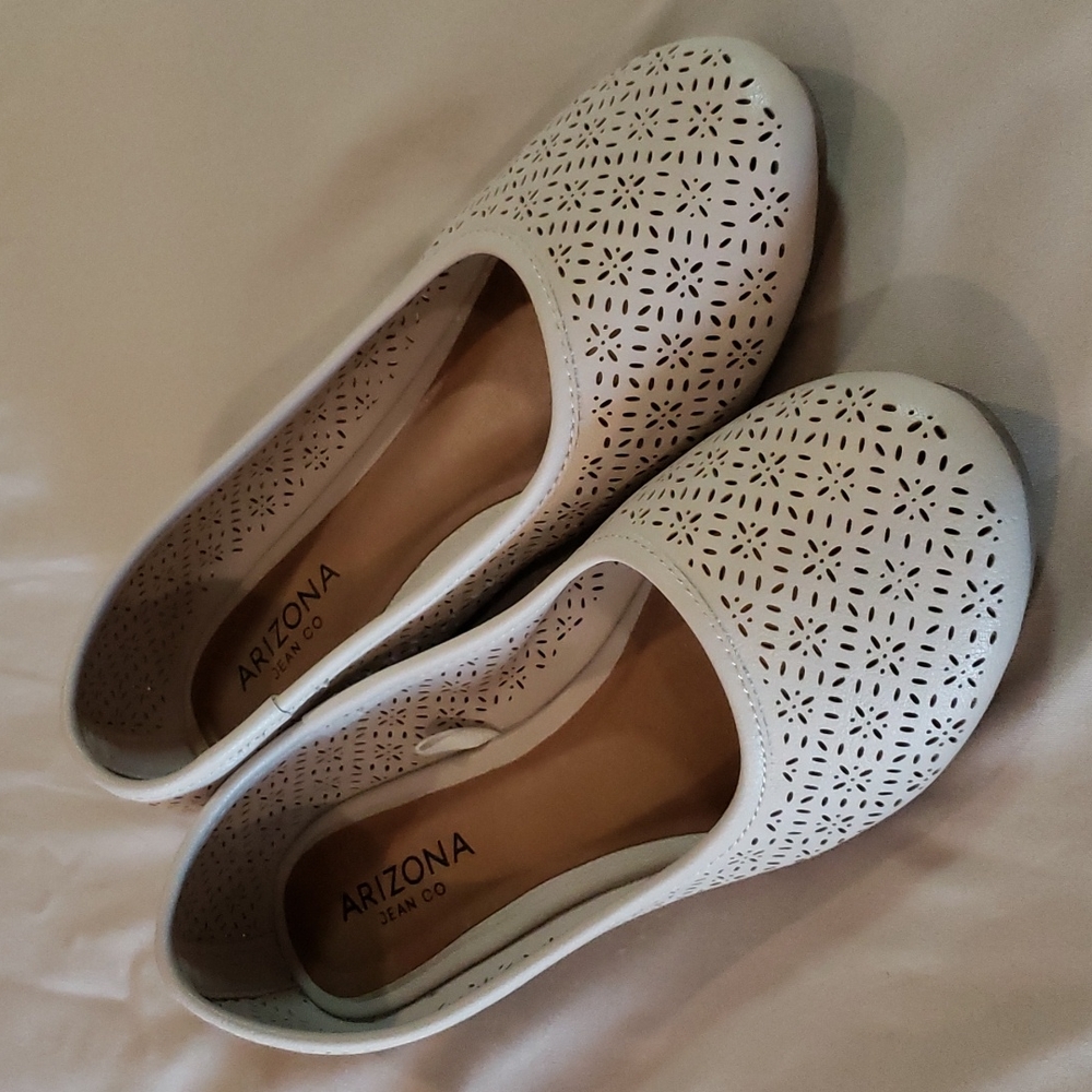 Arizona Jeans Co. Flats